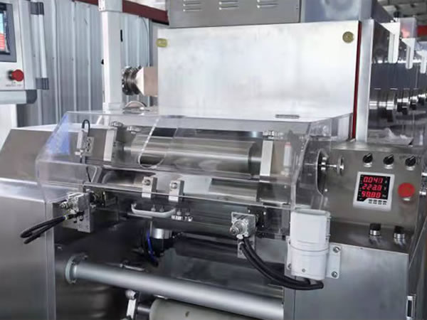 Машина для изготовления пероральных пленок и трансдермальных пластырей, OZM340-10M